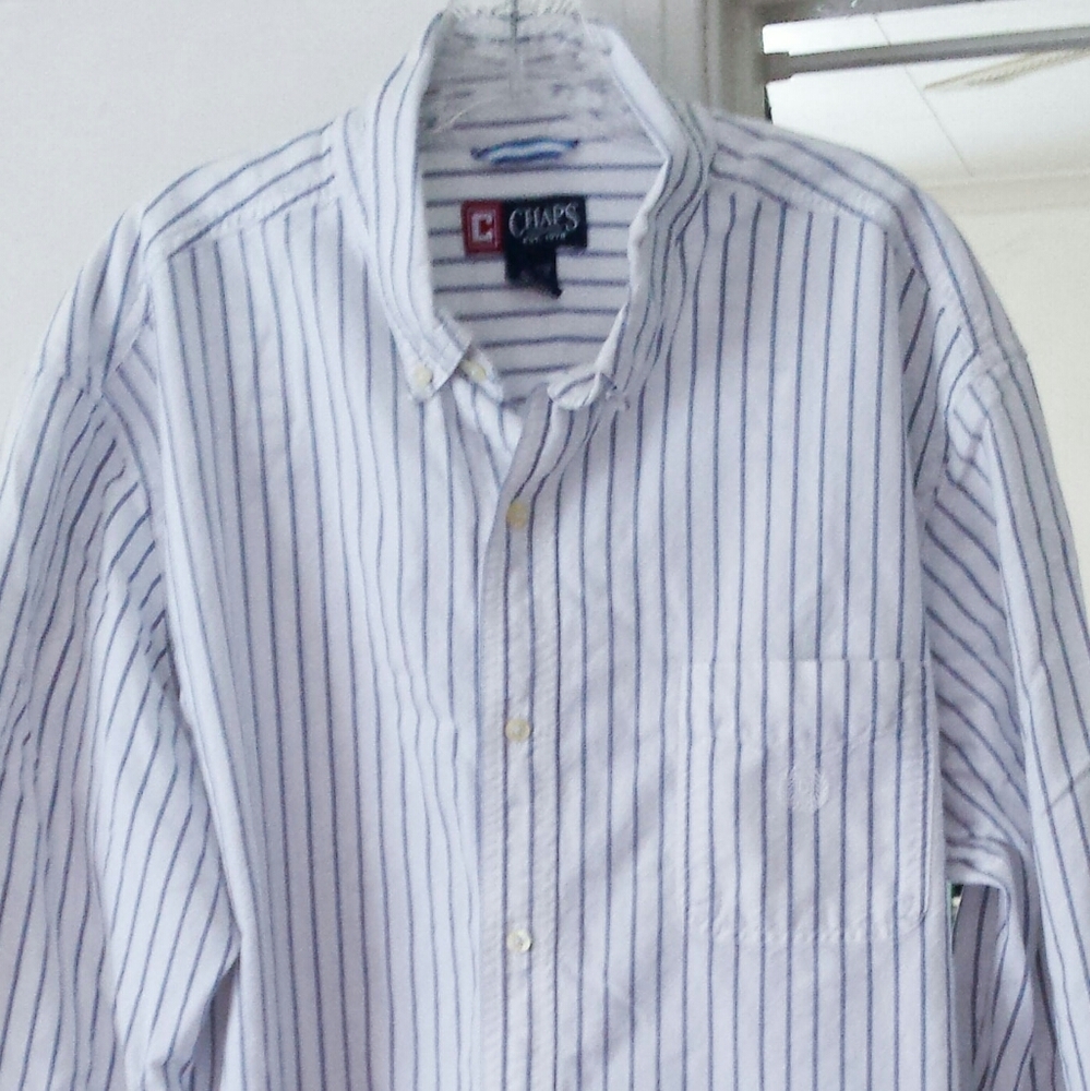 Chaps Men's Buttondown